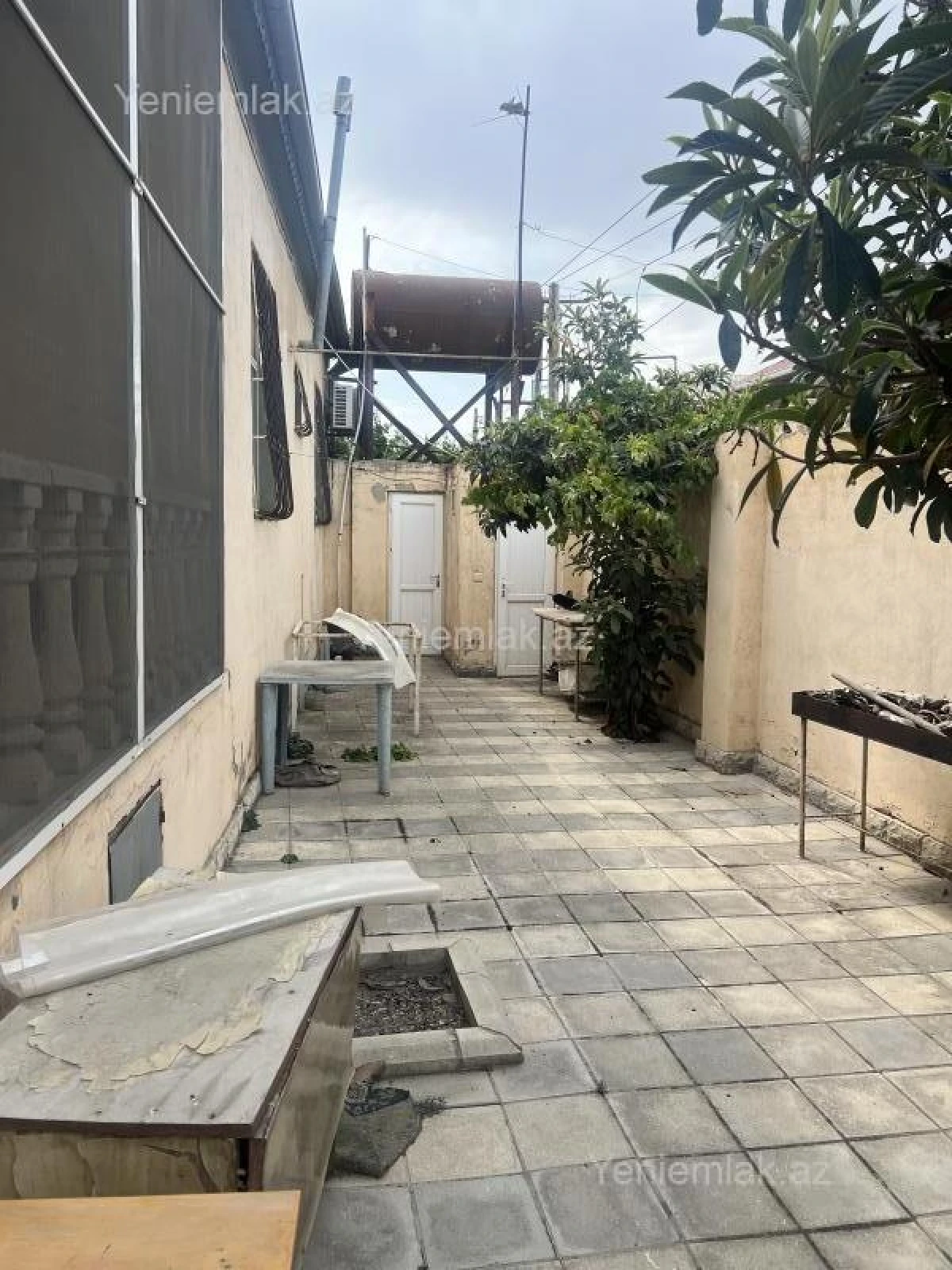 Satılır 3 otaqlı həyət evi 144 m²