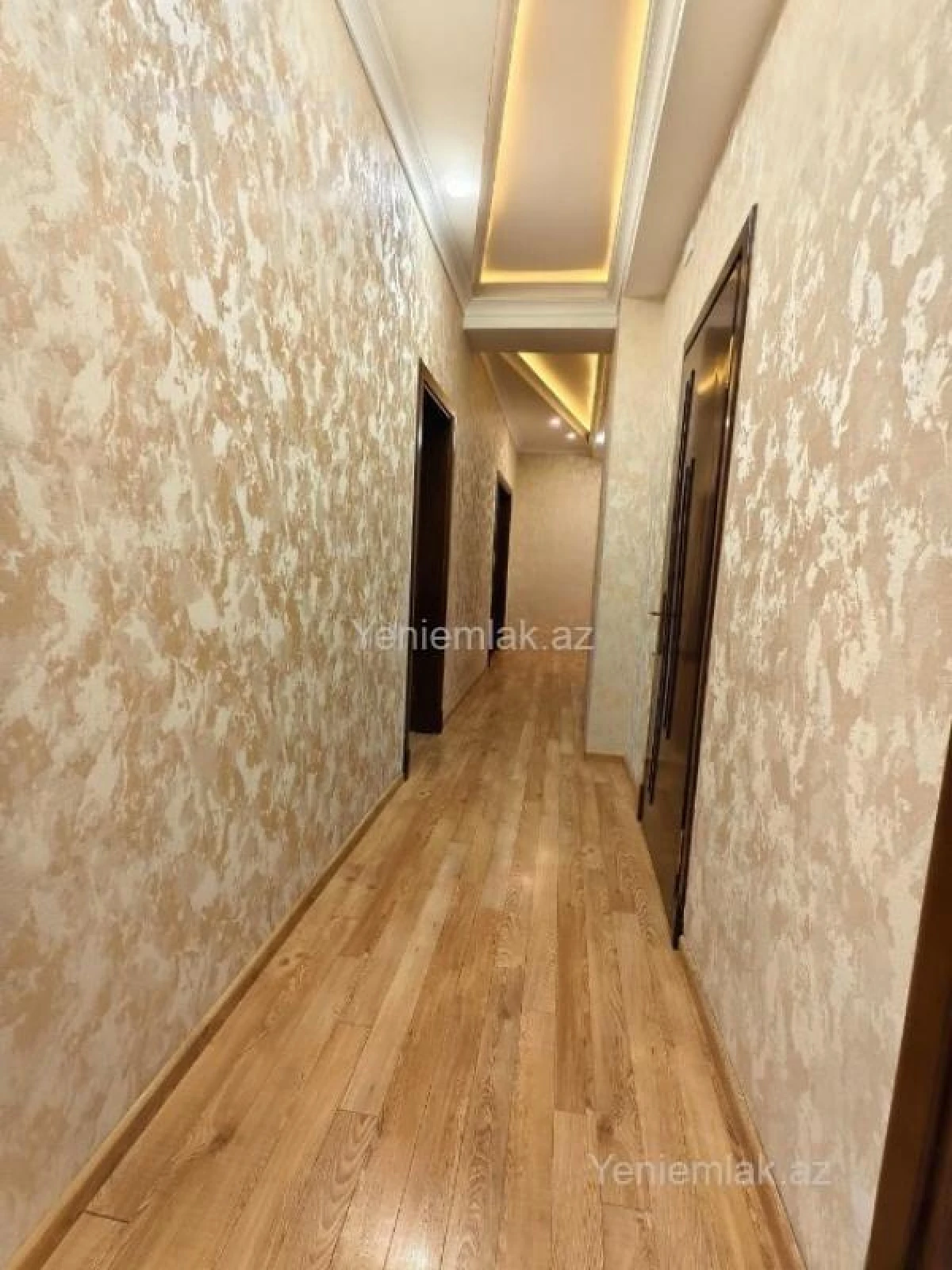 Satılır 4 otaqlı yeni tikili 120 m²