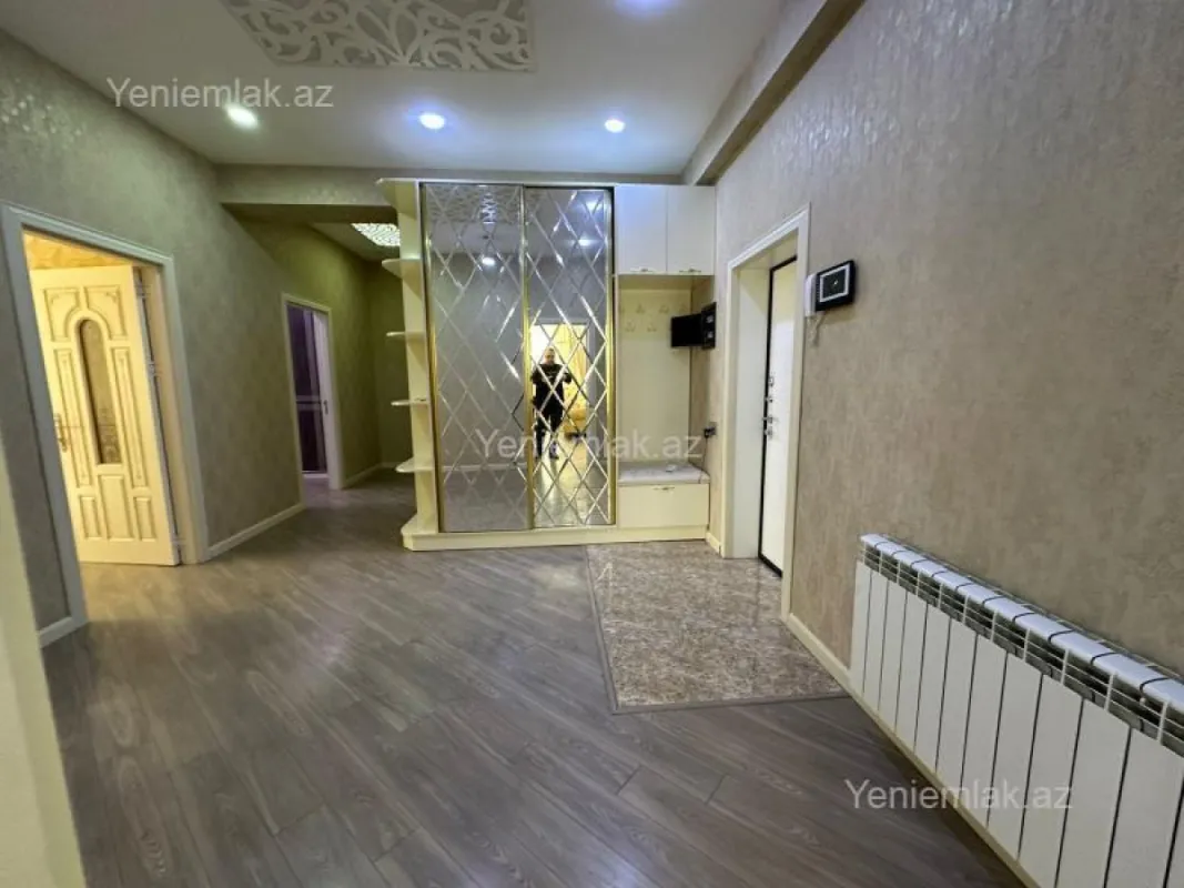 Satılır 3 otaqlı yeni tikili 126 m²