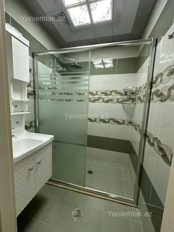 Satılır 3 otaqlı yeni tikili 126 m²