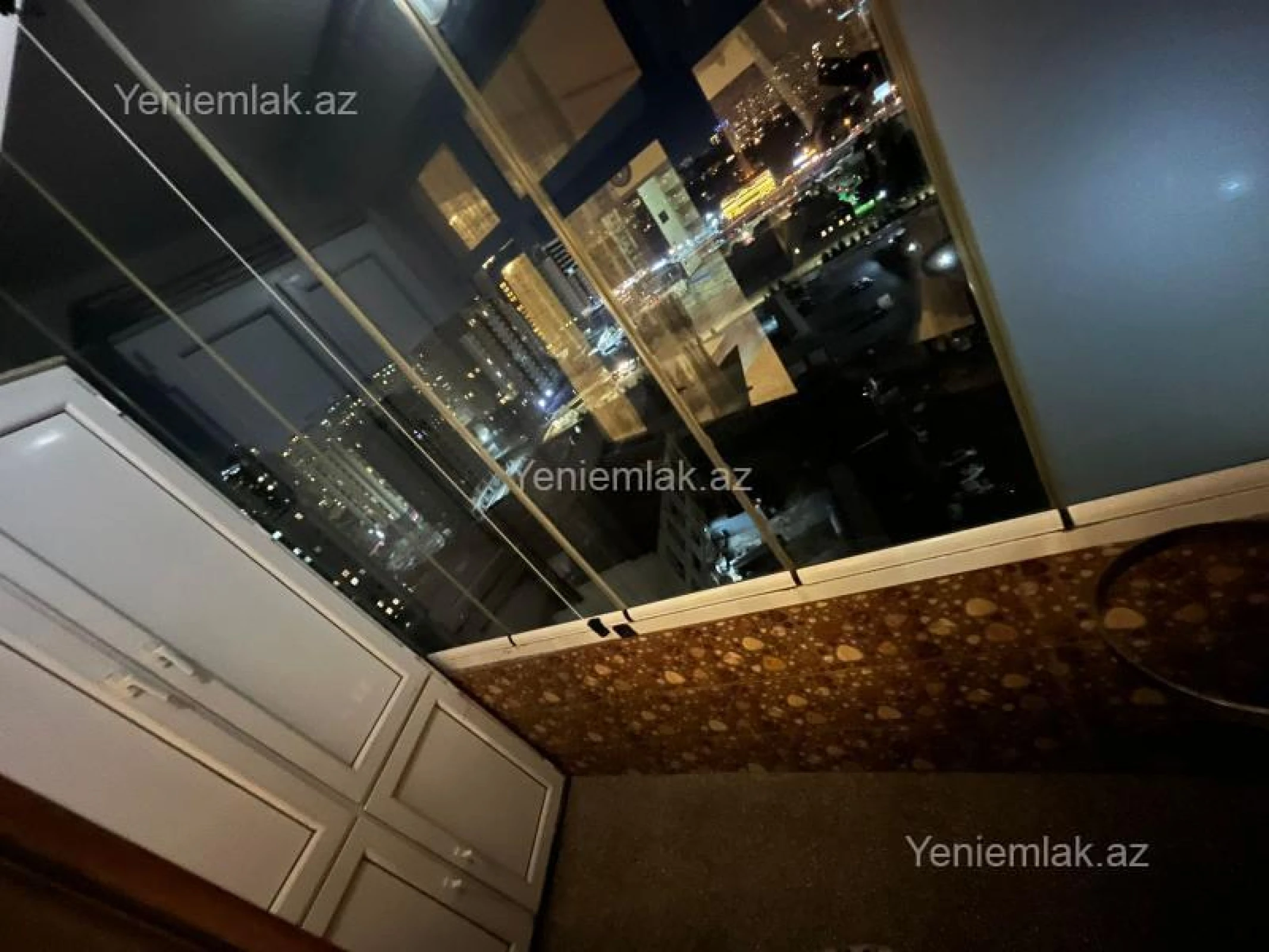 Satılır 3 otaqlı yeni tikili 120 m²