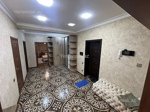 Satılır 3 otaqlı yeni tikili 120 m²