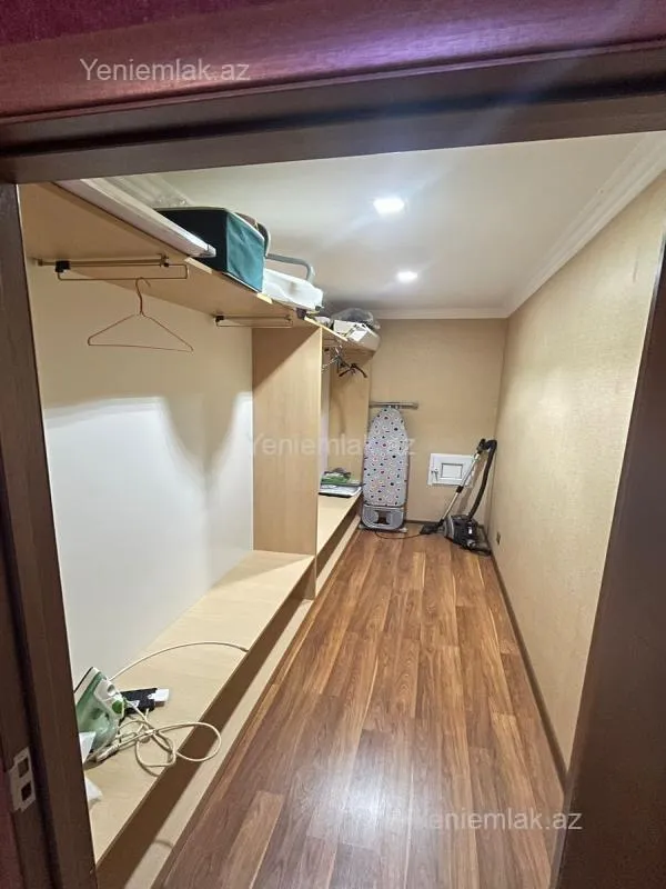 Satılır 3 otaqlı yeni tikili 120 m²