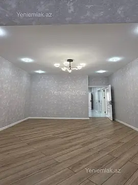 Satılır 4 otaqlı köhnə tikili 100 m²