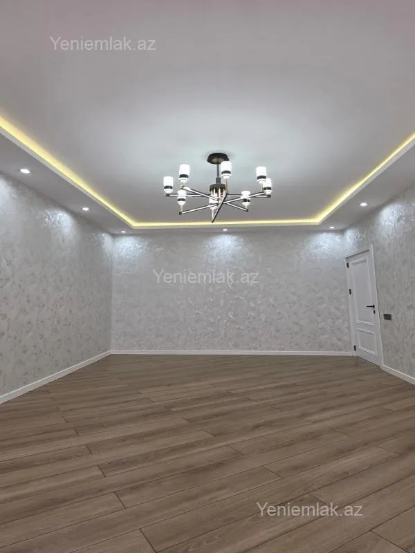 Satılır 4 otaqlı köhnə tikili 100 m²