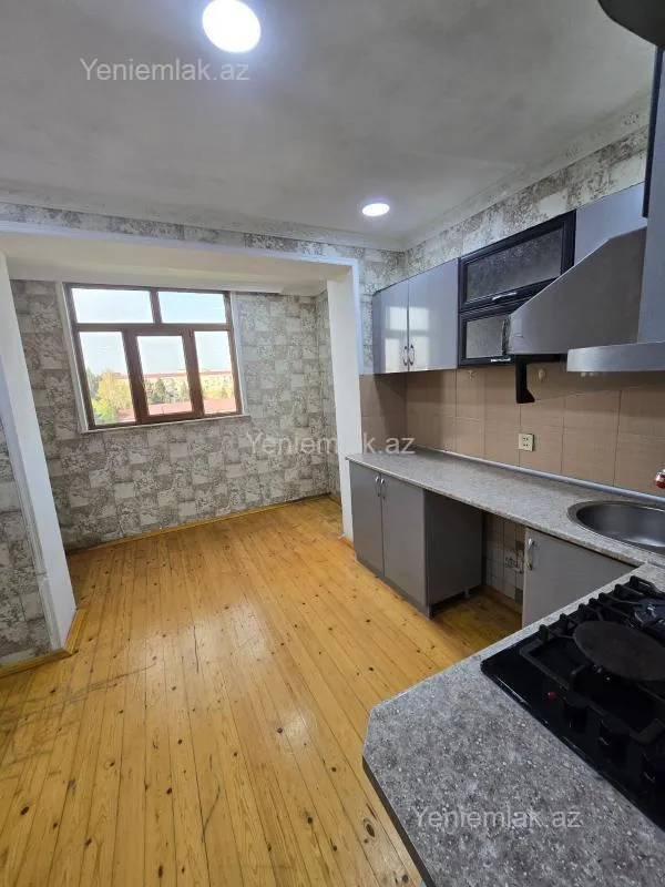 Satılır 2 otaqlı köhnə tikili 55 m²