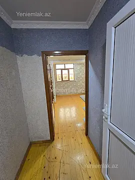 Satılır 2 otaqlı köhnə tikili 55 m²