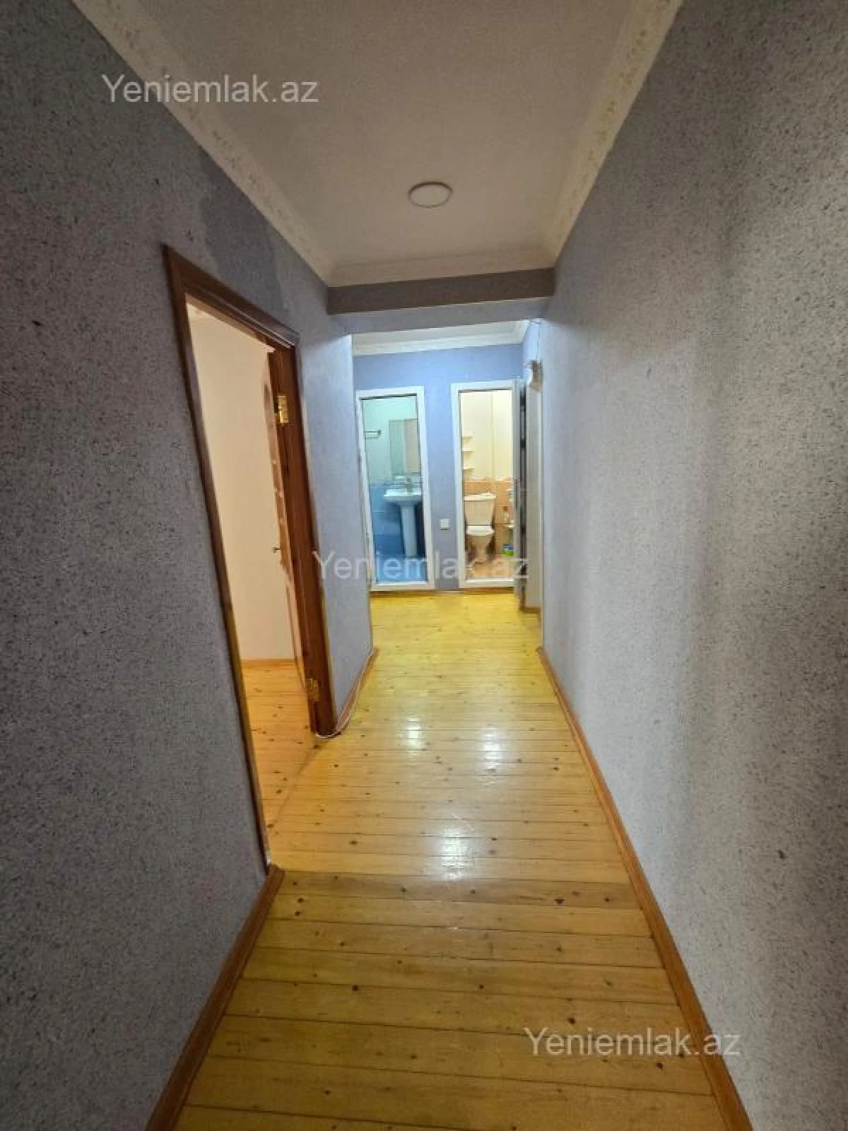 Satılır 2 otaqlı köhnə tikili 55 m²