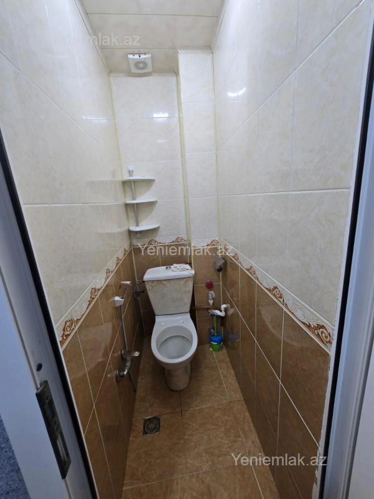 Satılır 2 otaqlı köhnə tikili 55 m²