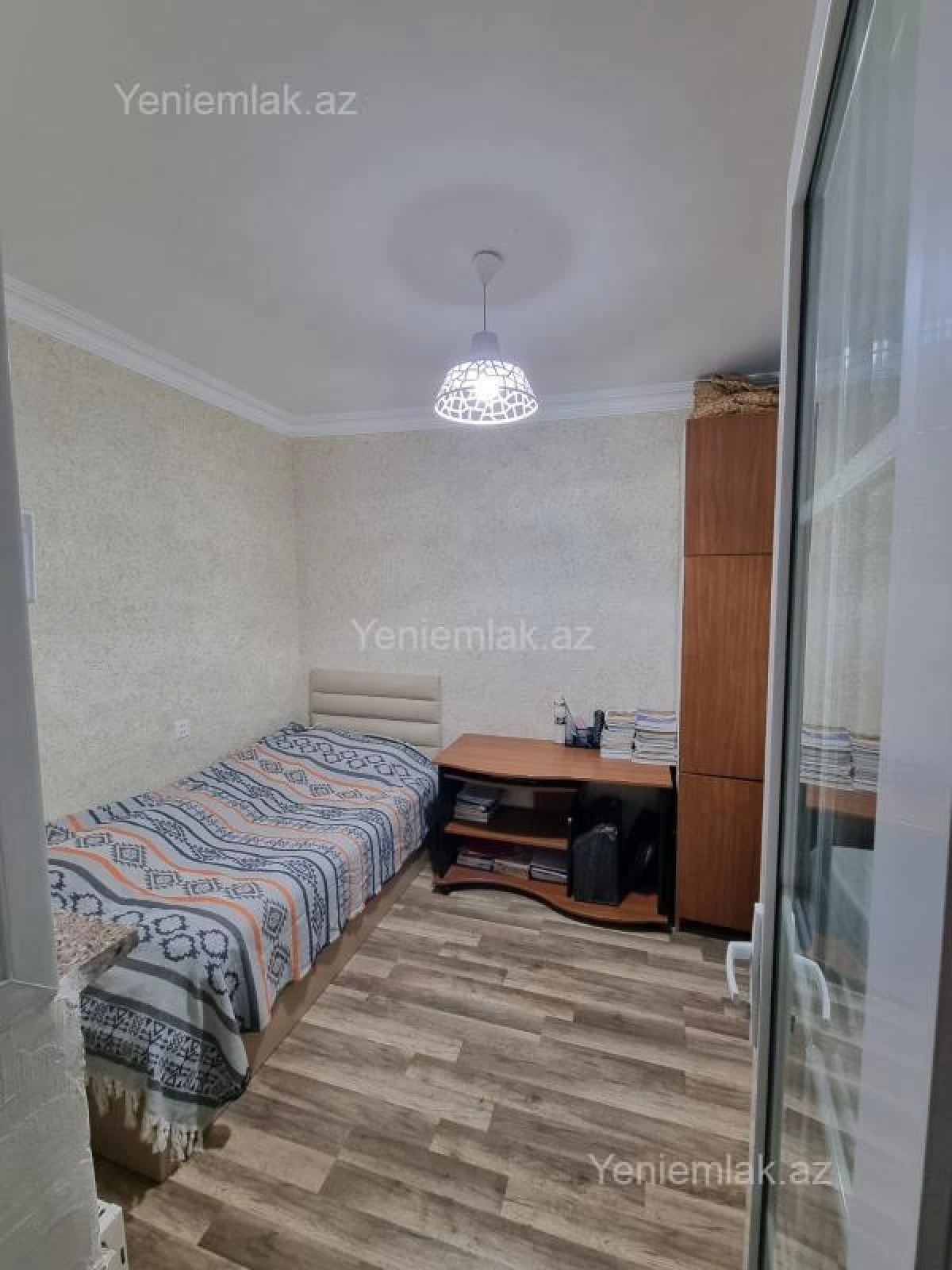 Satılır 2 otaqlı köhnə tikili 60 m²