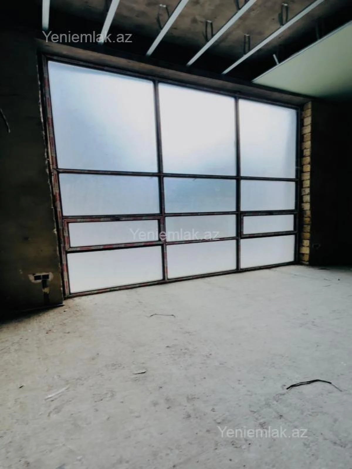 Satılır 5 otaqlı obyekt 253 m²