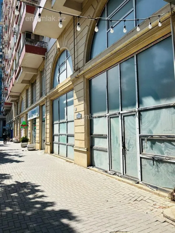 Satılır 5 otaqlı obyekt 253 m²