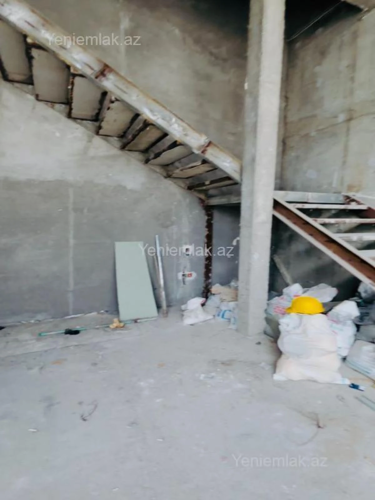 Satılır 5 otaqlı obyekt 253 m²