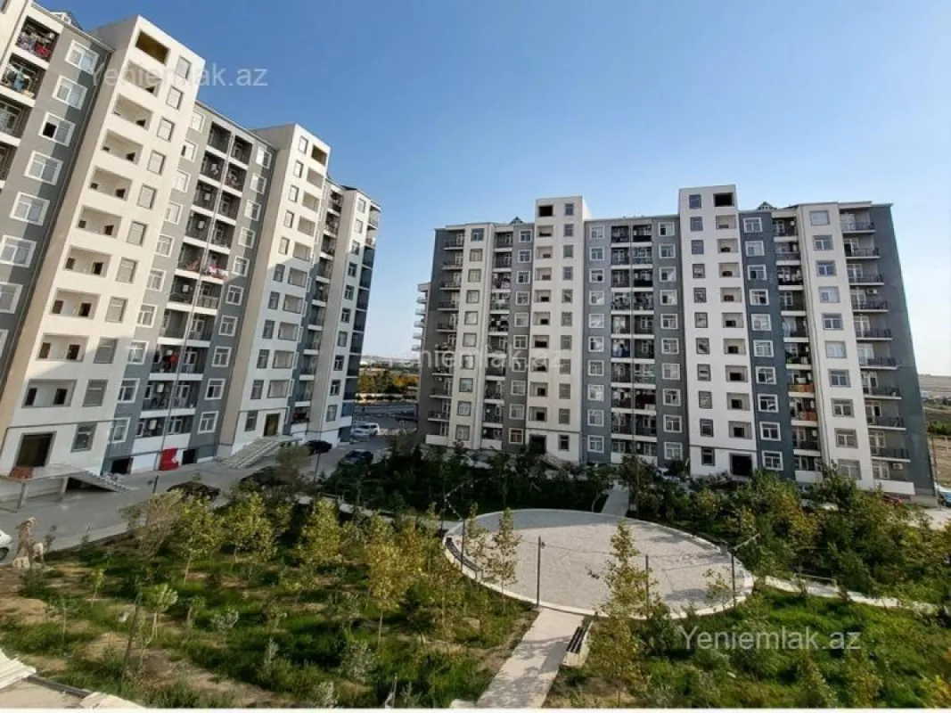 Satılır 3 otaqlı yeni tikili 80 m²