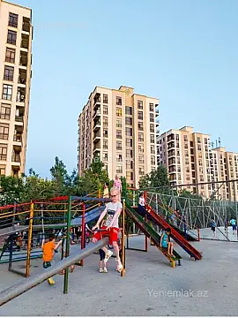 Satılır 3 otaqlı yeni tikili 80 m²