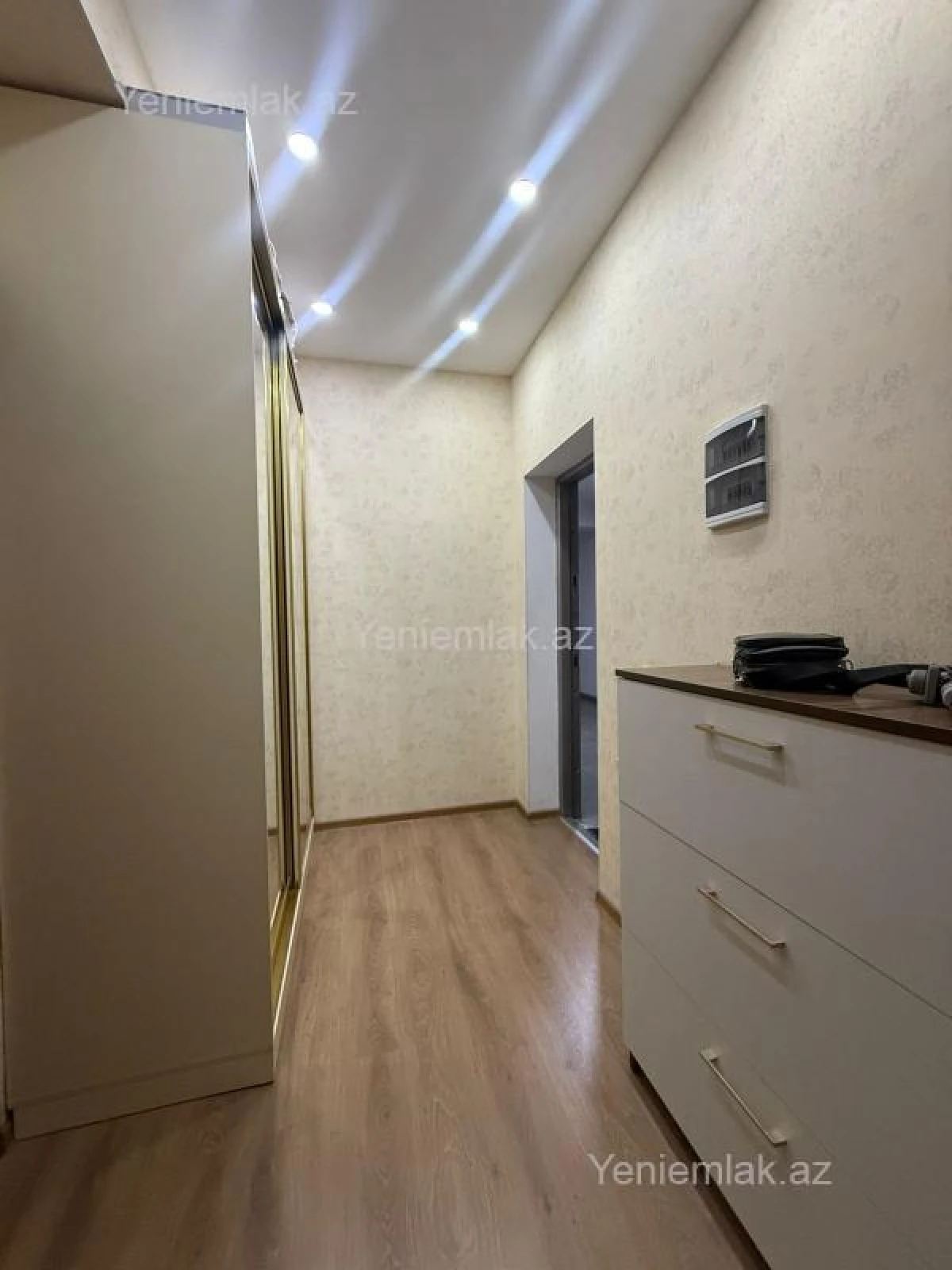 Satılır 2 otaqlı yeni tikili 52 m²