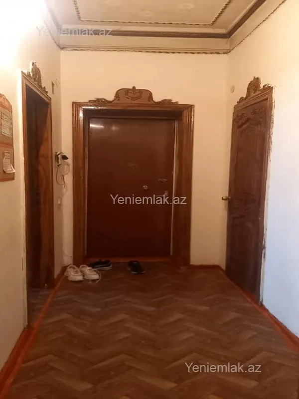 Satılır 3 otaqlı köhnə tikili 67 m²