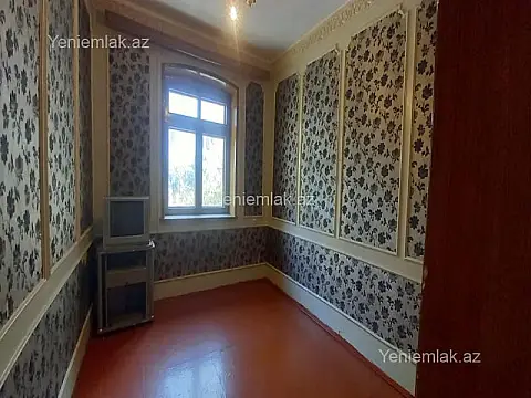 Satılır 3 otaqlı köhnə tikili 67 m²
