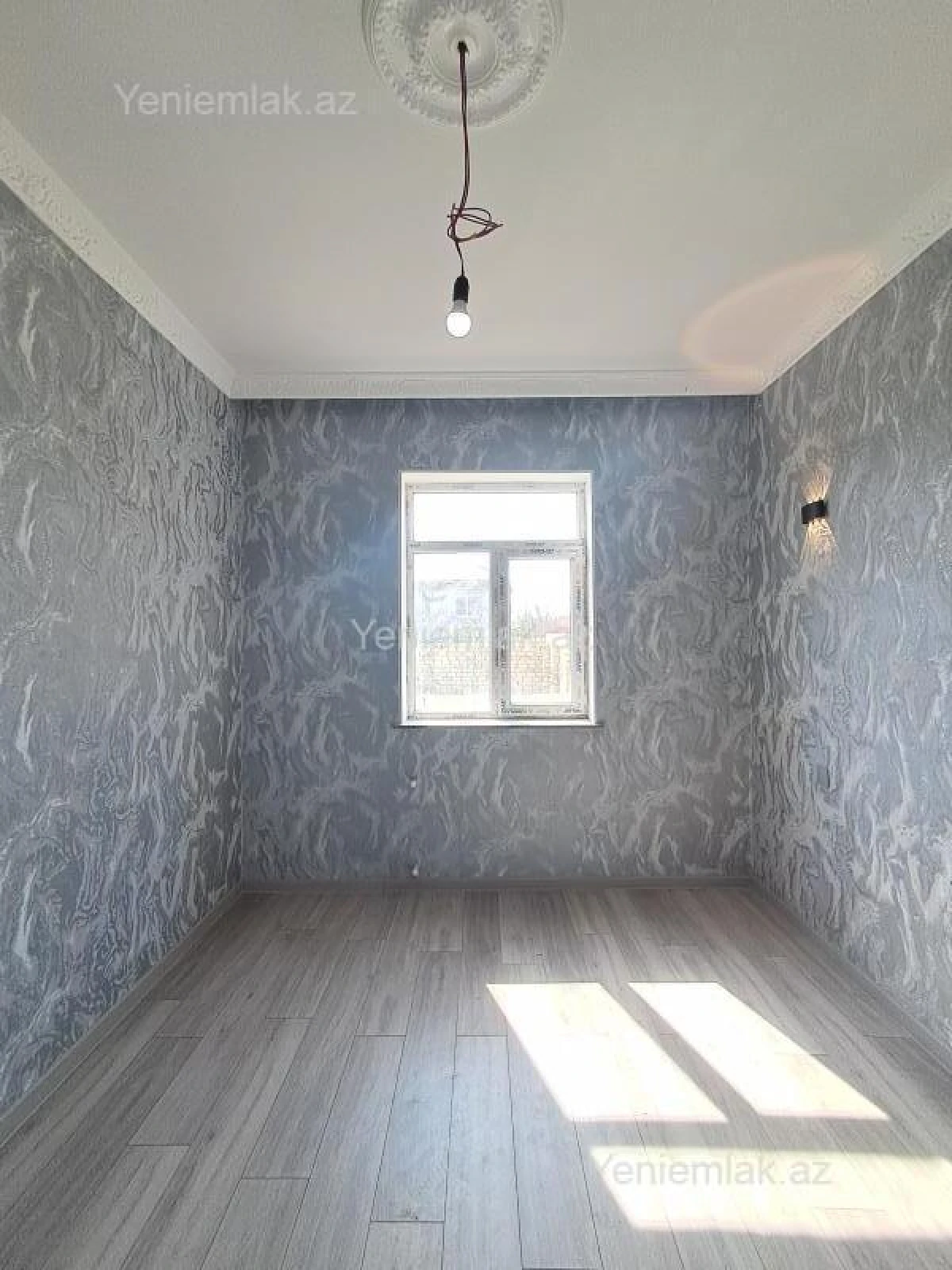 Satılır 4 otaqlı həyət evi 135 m²