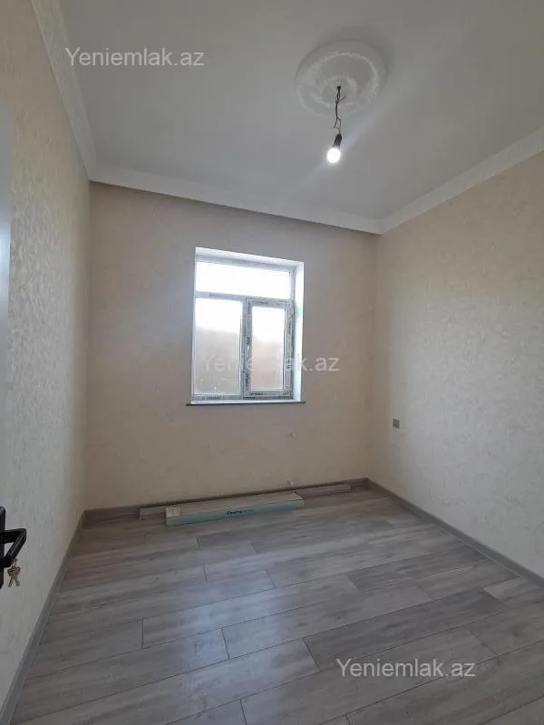 Satılır 4 otaqlı həyət evi 135 m²