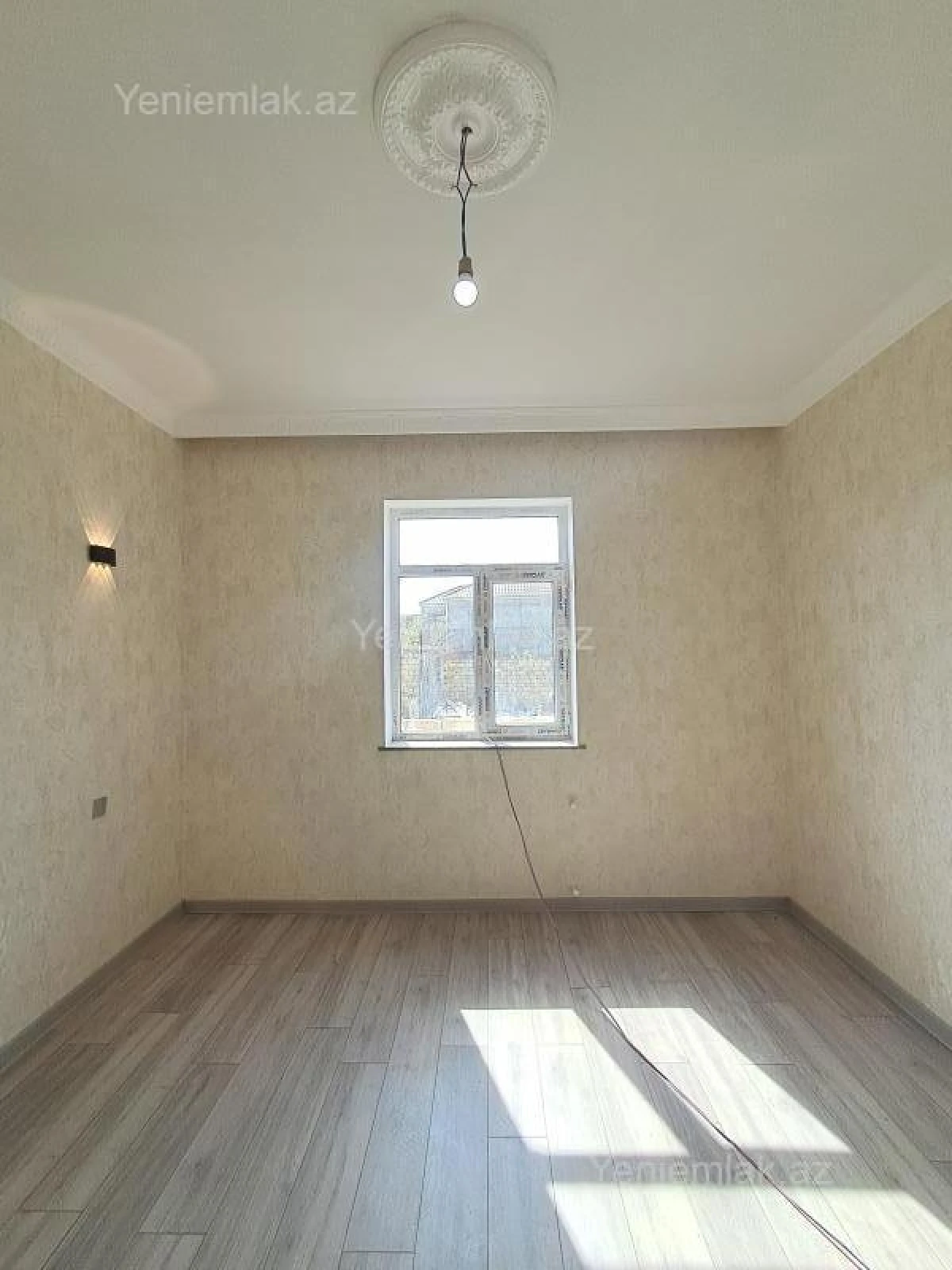 Satılır 4 otaqlı həyət evi 135 m²