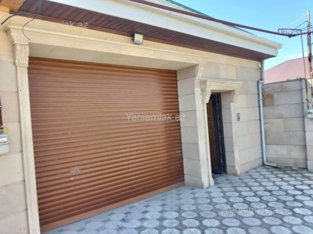 Satılır 4 otaqlı həyət evi 130 m²