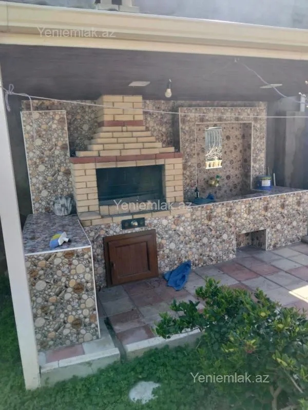 Satılır 4 otaqlı həyət evi 130 m²