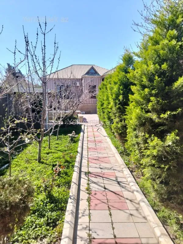Satılır 4 otaqlı həyət evi 130 m²