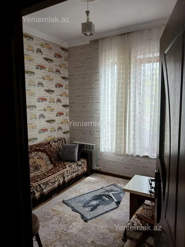 Satılır 4 otaqlı həyət evi 130 m²
