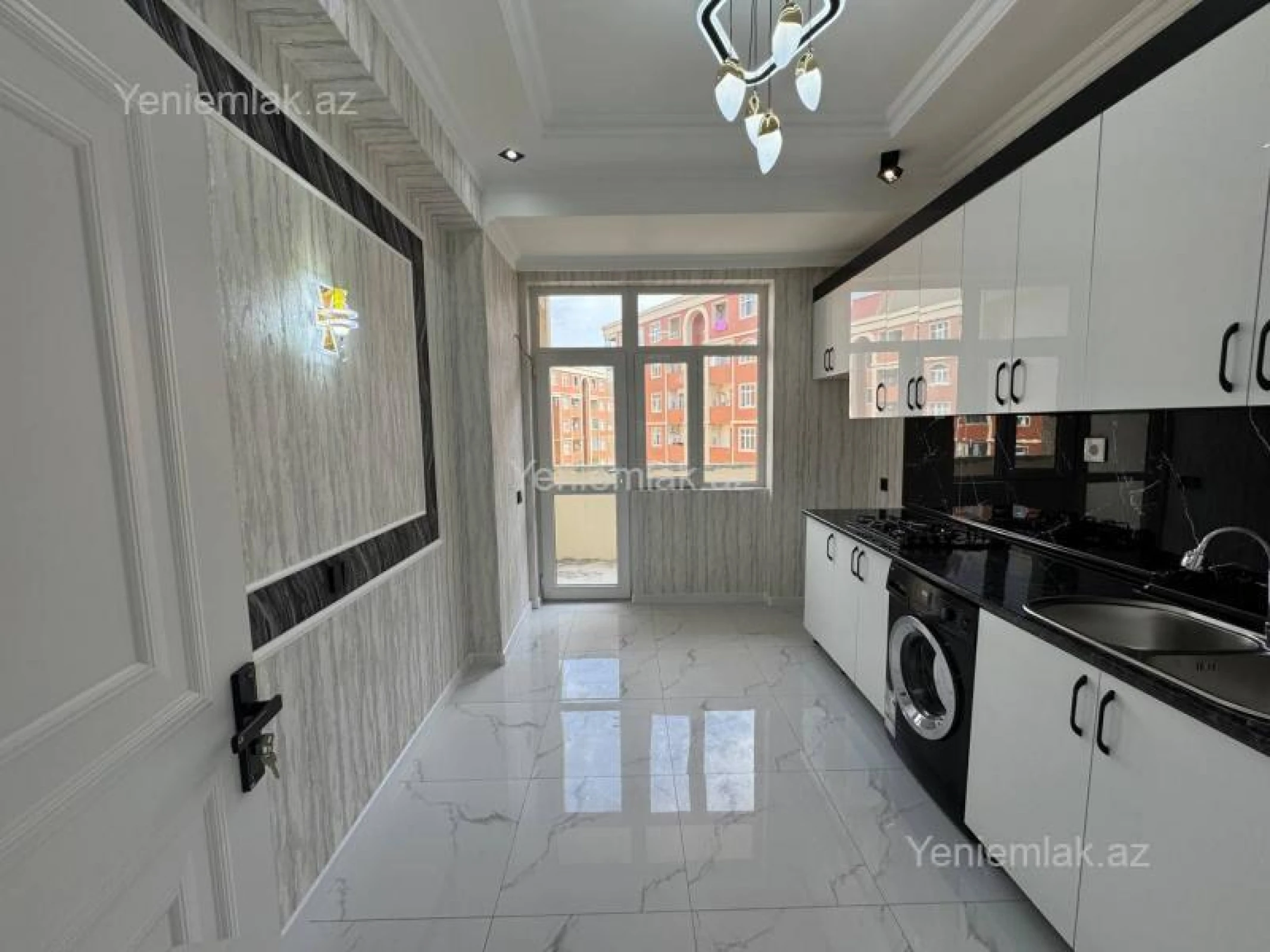 Satılır 3 otaqlı yeni tikili 90 m²