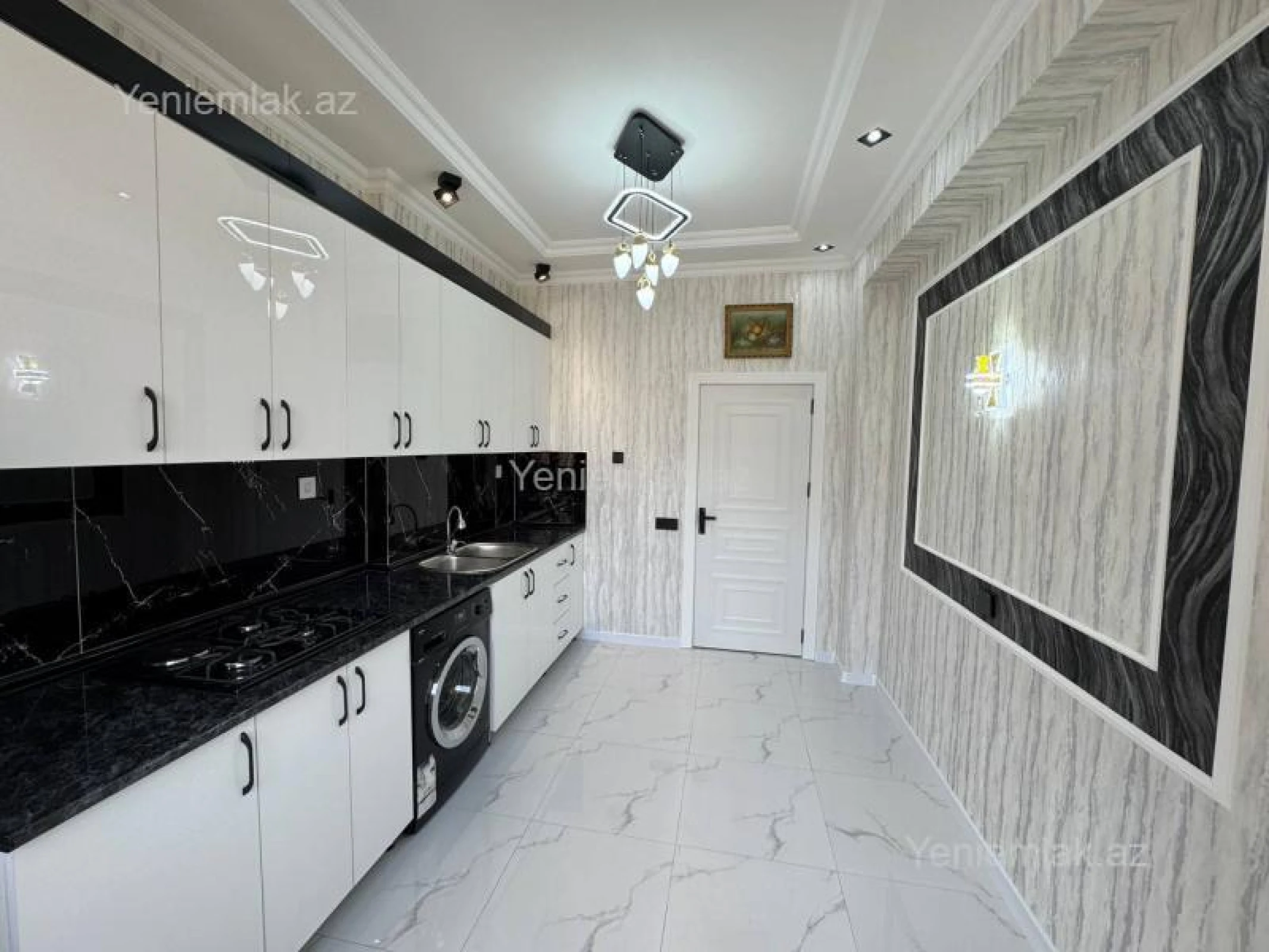 Satılır 3 otaqlı yeni tikili 90 m²