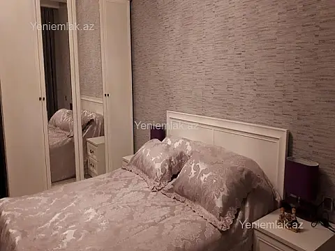 Satılır 3 otaqlı yeni tikili 76 m²