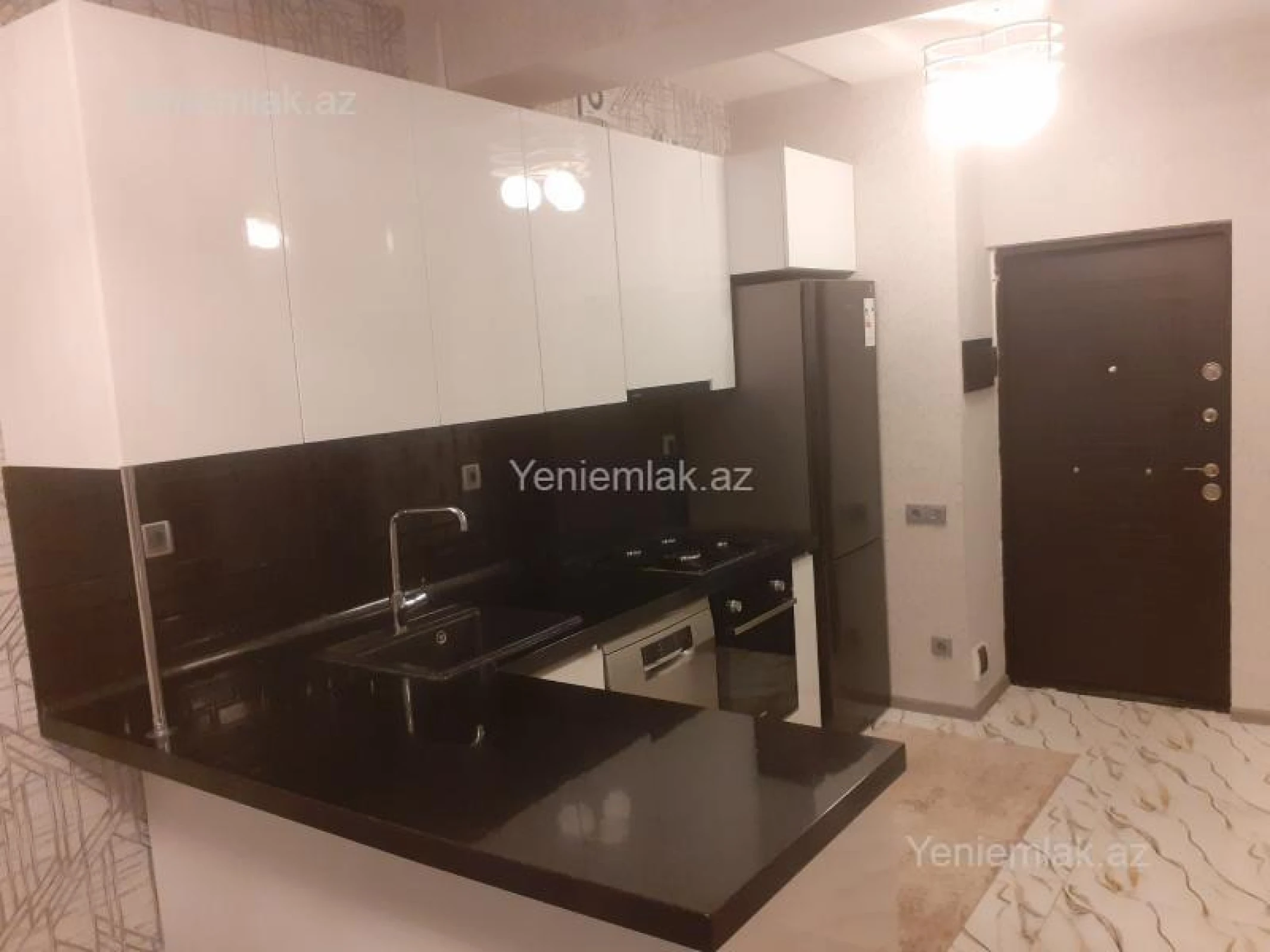 Satılır 3 otaqlı yeni tikili 76 m²