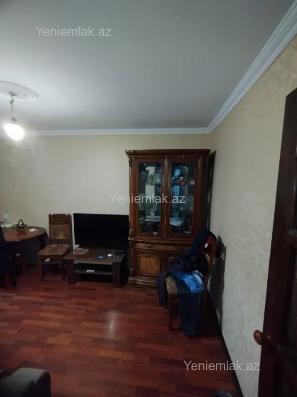 Satılır 2 otaqlı köhnə tikili 48 m²