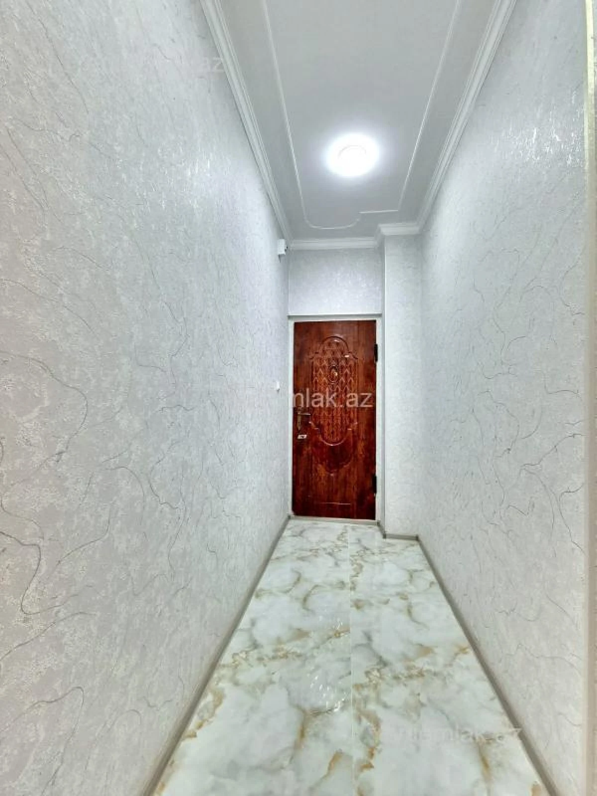 Satılır 2 otaqlı köhnə tikili 40 m²