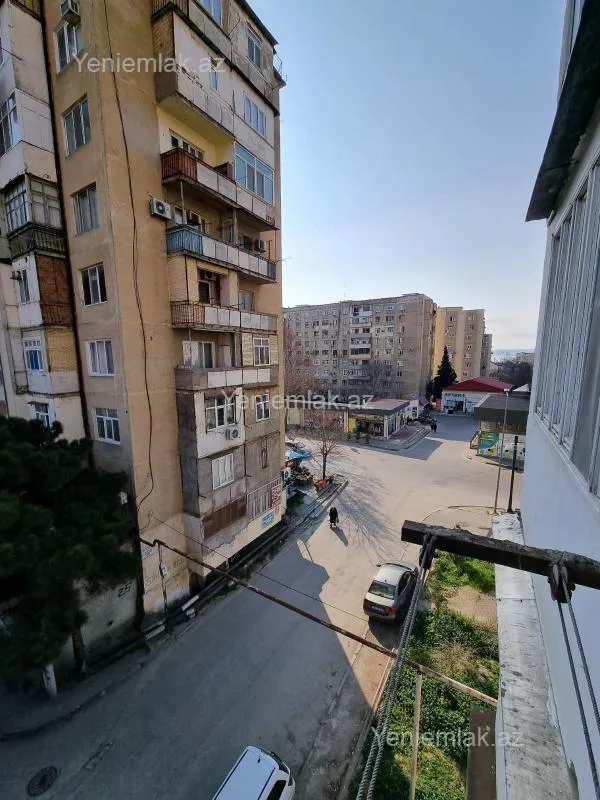 Satılır 2 otaqlı köhnə tikili 40 m²