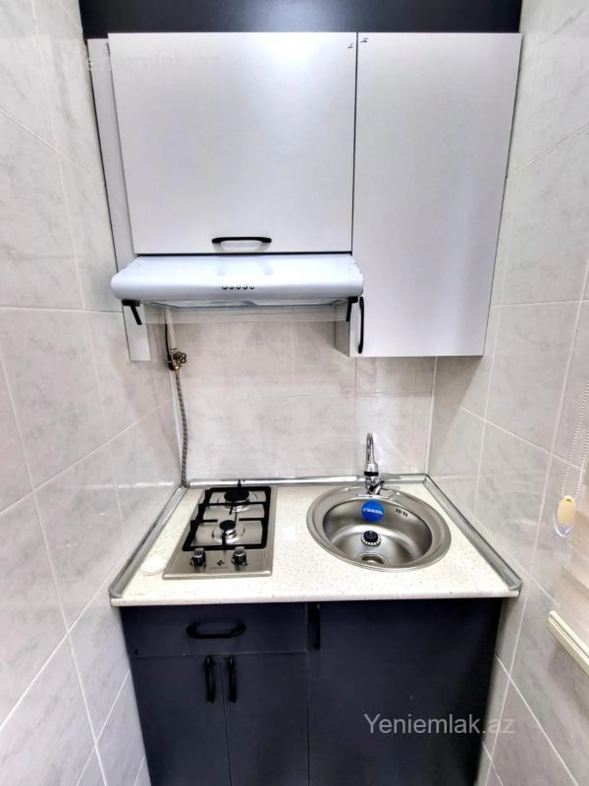 Satılır 2 otaqlı köhnə tikili 40 m²