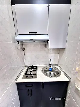Satılır 2 otaqlı köhnə tikili 40 m²