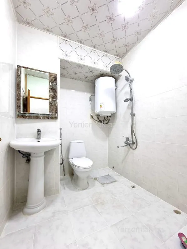 Satılır 2 otaqlı köhnə tikili 40 m²