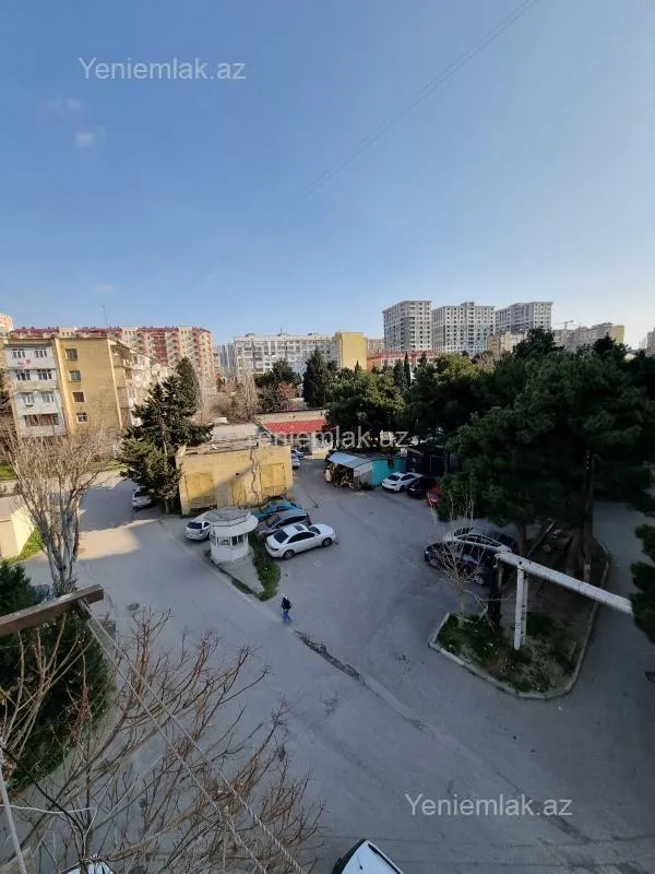 Satılır 2 otaqlı köhnə tikili 40 m²