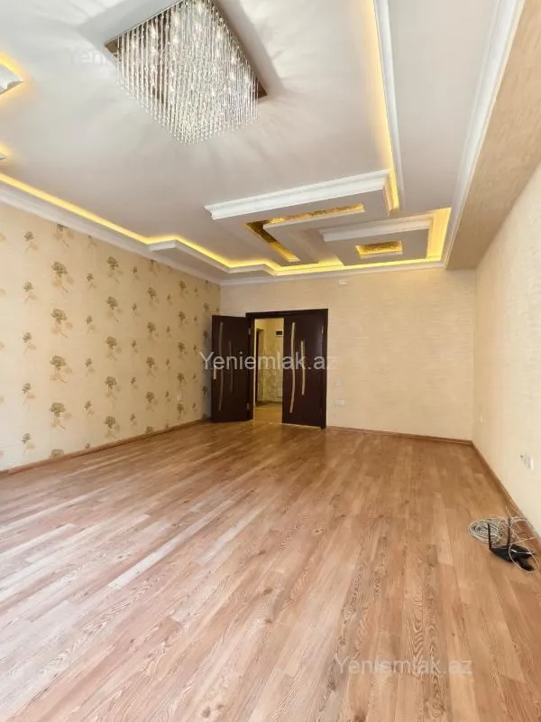 Satılır 3 otaqlı yeni tikili 111 m²
