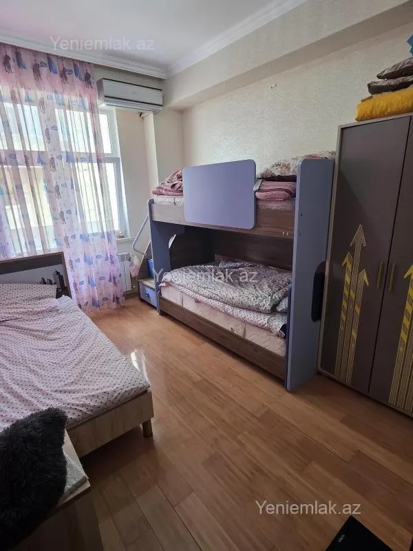 Satılır 3 otaqlı yeni tikili 90 m²