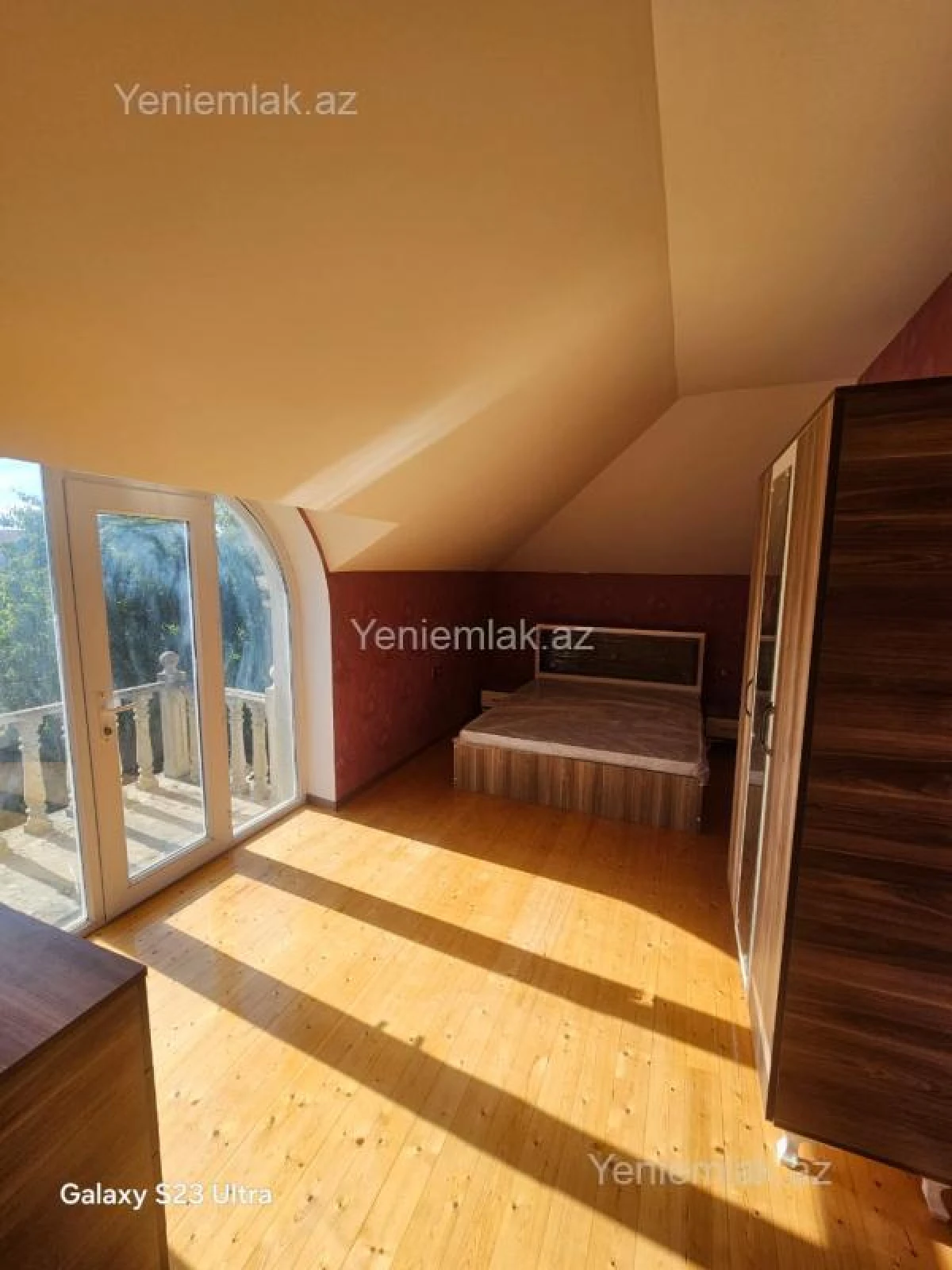 Satılır 5 otaqlı həyət evi 160 m²