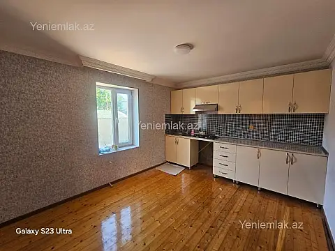 Satılır 5 otaqlı həyət evi 160 m²