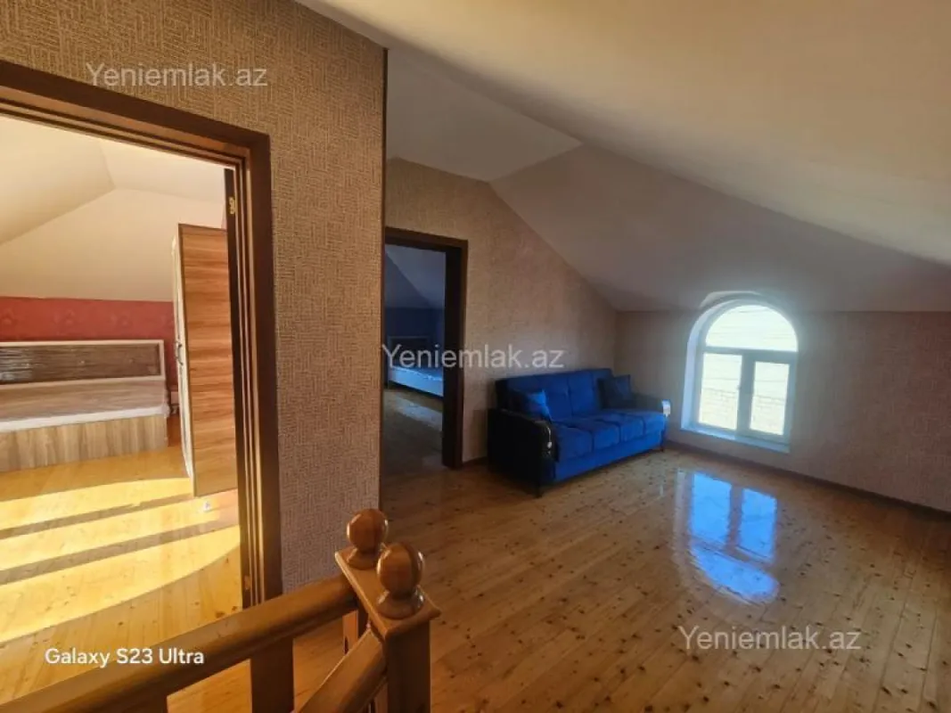 Satılır 5 otaqlı həyət evi 160 m²