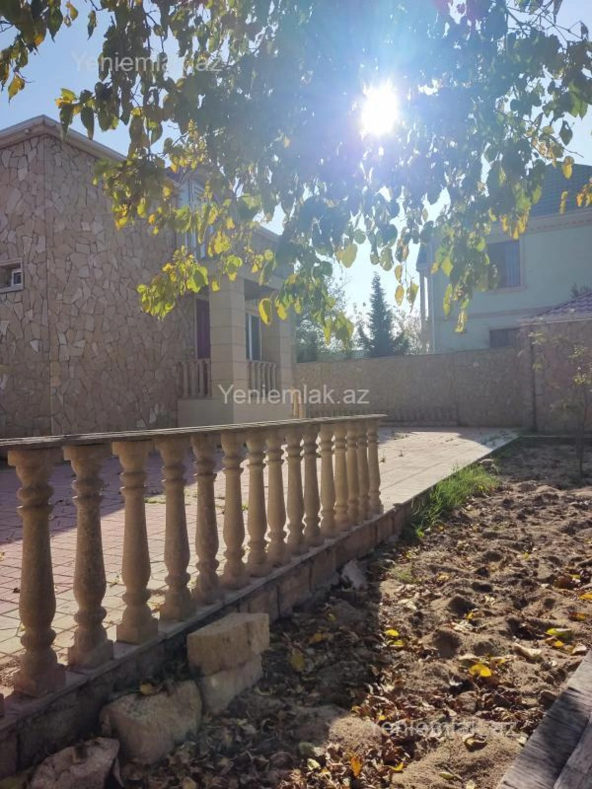 Satılır 5 otaqlı həyət evi 160 m²
