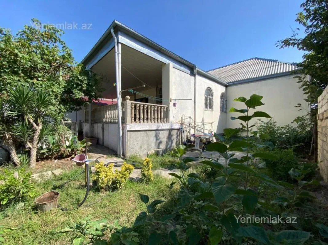 Satılır 5 otaqlı həyət evi 100 m²