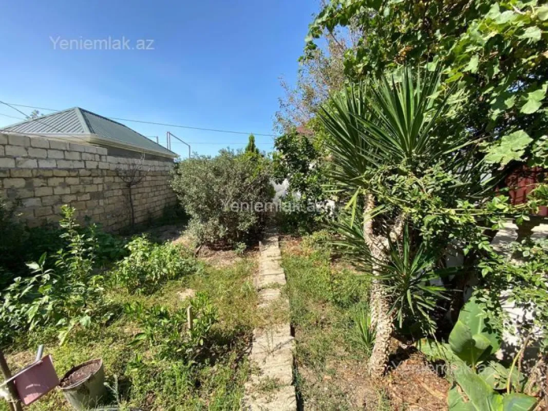 Satılır 5 otaqlı həyət evi 100 m²