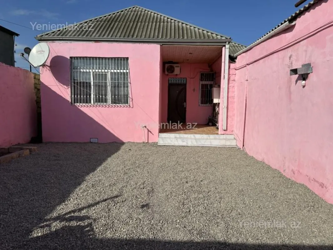 Satılır 3 otaqlı həyət evi 82 m²