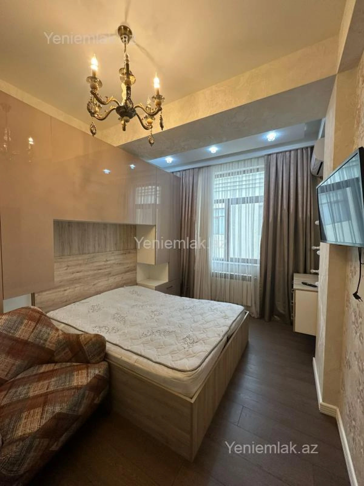 Satılır 3 otaqlı yeni tikili 105 m²